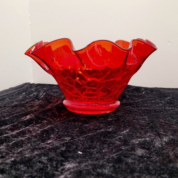 Bischoff Ruffled Ruby Crackle Glass Bowl - Picture 1 of 16
